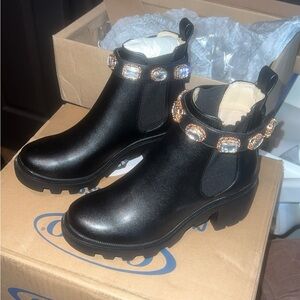 Steve Madden Amulet Booties